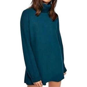 Free People S Deep Jade Ribbed Knit Softly Structured Turtleneck Tunic Sweater